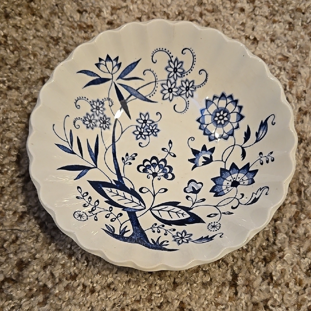 Blue Nordic 5 1/2" J & G Meakin England Classic White Nordic Small Bowl